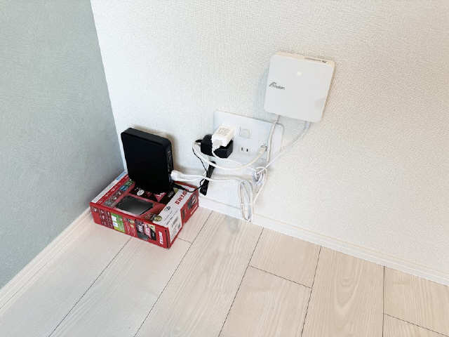 インターネット無料　モデム